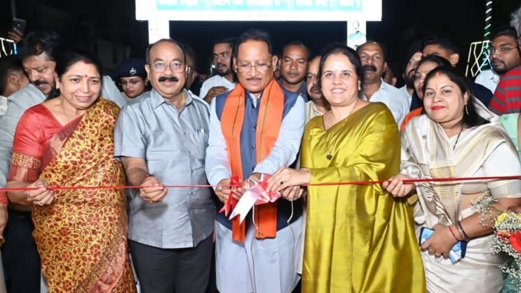 मुख्यमंत्री विष्णुदेव साय ने किया कचना रेलवे ओवरब्रिज का लोकार्पण, राजधानी रायपुर को मिली बड़ी सौगात, लाखों लोगों को मिलेगी ट्रैफिक जाम से राहत