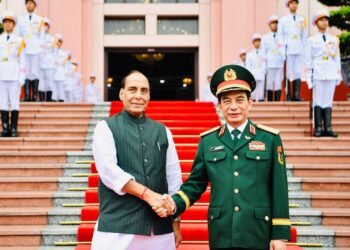 भारत-वियतनाम रक्षा संबंधों को नई मजबूती, रक्षा मंत्री ने की उच्चस्तरीय वार्ता