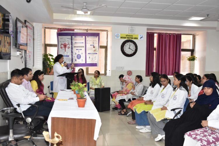AIIMS रायपुर में सिकल सेल जागरूकता कार्यक्रम का आयोजन : महिलाओं एवं मातृ स्वास्थ्य पर विशेष फोकस