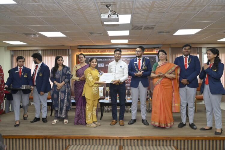 आत्मविश्वास से नेतृत्व तक: “I Am The Best” सेशन ने बदली छात्रों की सोच