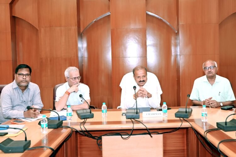 बिजली सप्लाई को बेहतर बनाने नई तकनीकों का करें उपयोग, अधिकारी से लाइनमेन तक हों एआई तकनीक से लैस