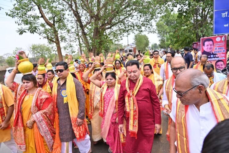 विधायक डॉ. संपत अग्रवाल के जन्मदिवस पर भक्तिमय हुआ बसना: अष्ट प्रहरी हरिनाम संकीर्तन महायज्ञ का भव्य आगाज