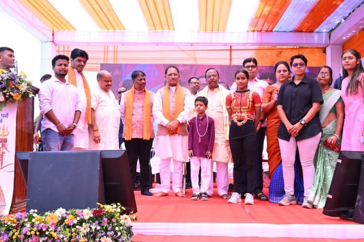 राजधानी रायपुर में आयोजित सोमनाथ स्वाभिमान पर्व में शामिल हुए मुख्यमंत्री,कहा-प्रधानमंत्री के नेतृत्व में देश की सनातन संस्कृति को मिला नया गौरव