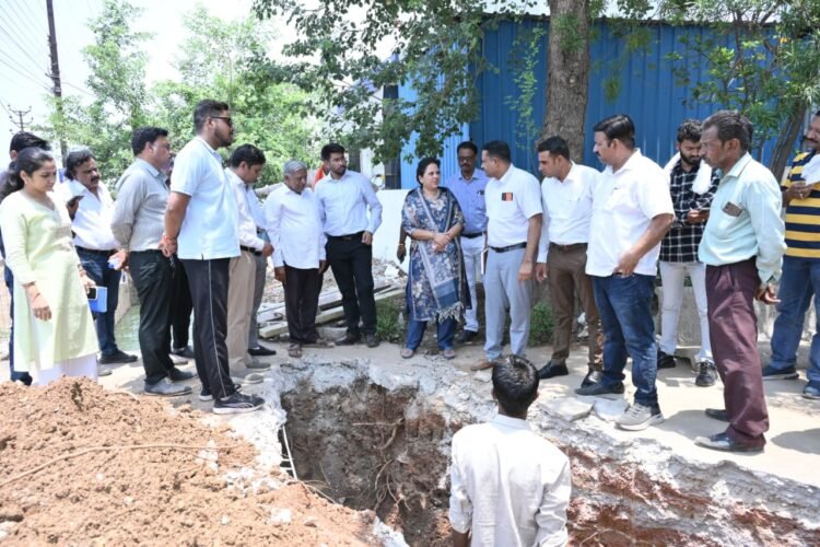 महापौर मीनल चौबे एक्शन में: नाला निर्माण कार्य में तेजी लाने के सख्त निर्देश