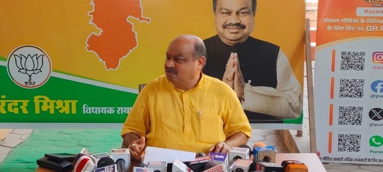 देश के प्रधानमंत्री नरेन्द्र मोदी की अपील पर विधायक पुरंदर मिश्रा ने ई-व्हीकल, अपनाने का लिया संकल्प