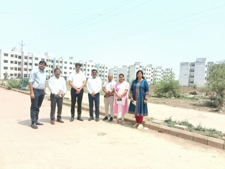 रायपुर में पीएम आवास योजना का निरीक्षण, हाउसिंग फॉर ऑल डायरेक्टर ने कार्यों पर जताया संतोष