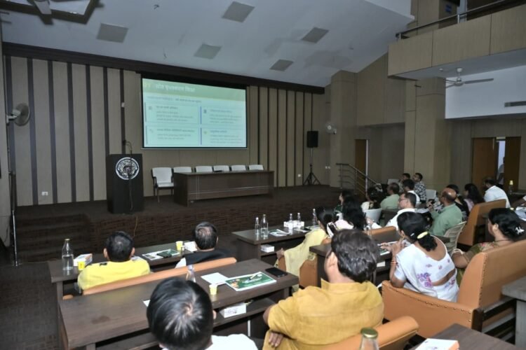 रायपुर में 4 डब्बा सफाई प्रणाली लागू करने तैयारी तेज, पार्षदों को दी गई नए नियमों की जानकारी