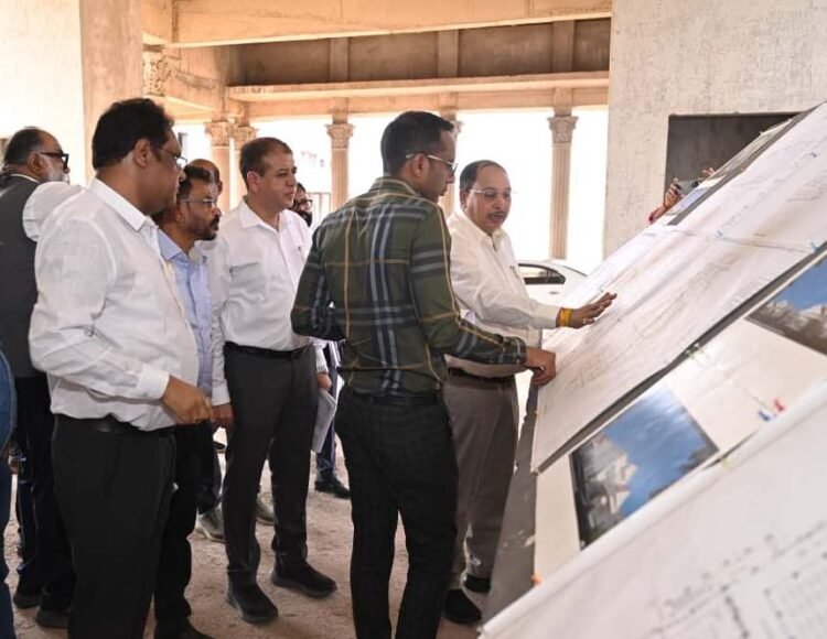 विधानसभा को ‘पेपरलेस’ करने के कार्यों में आएगी तेजी, लोक निर्माण विभाग के सचिव ने विधानसभा भवन का किया निरीक्षण