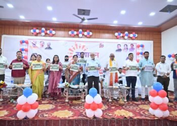 सुशासन तिहार समाधान शिविर: बसना के मंगल भवन में उमड़ा जनसैलाब, सांसद रूपकुमारी चौधरी और भाजपा आर्थिक प्रकोष्ठ जिला संयोजक सुमित अग्रवाल ने सुनीं जनसमस्याएं
