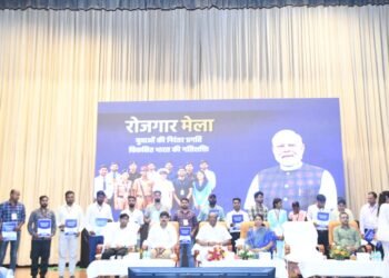 रोजगार मेला का दक्षिण पूर्व मध्य रेलवे के रायपुर मंडल में सफल आयोजन,रायपुर में कुल 257 अभ्यर्थियों को नियुक्ति पत्र वितरित