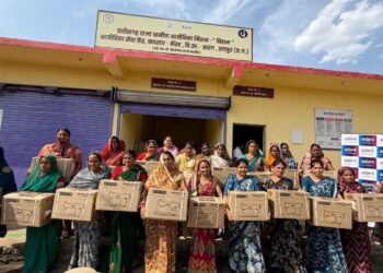 मुख्यमंत्री विष्णु देव साय की घोषणा का त्वरित असर: कोसरंगी की दीदियों को मिली 50 निःशुल्क सिलाई मशीनें