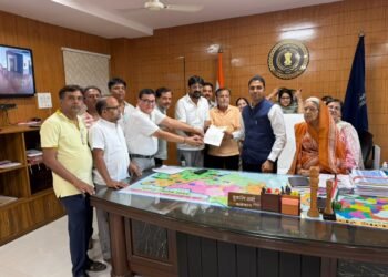 जैन समाज ने कलेक्टर एवं पुलिस अधीक्षक को सौंपा ज्ञापन