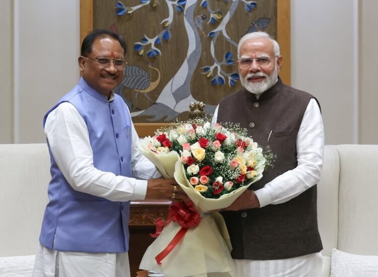 प्रधानमंत्री नरेंद्र मोदी के नेतृत्व में सेवा, सुशासन और जनकल्याण के 12 वर्ष पूर्ण : मुख्यमंत्री विष्णुदेव साय ने दी बधाई