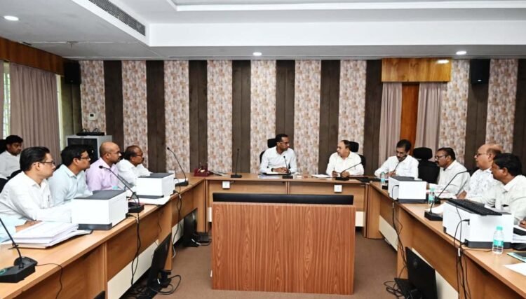 लोक निर्माण विभाग के सचिव ने निर्माणाधीन पुलों के कार्यों की प्रगति की समीक्षा की, नागरिकों की सुविधा सर्वोपरि, भविष्य की जरुरतों के अनुरूप करें निर्माण’