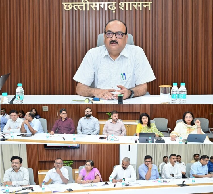 मुख्य सचिव विकासशील ने की समीक्षा, नियद नेल्लानार 2.0 बस्तर के सुदूर अंचलों में 31 व्यक्तिगत और 14 सामुदायिक योजनाओं का मिलेगा सीधा लाभ