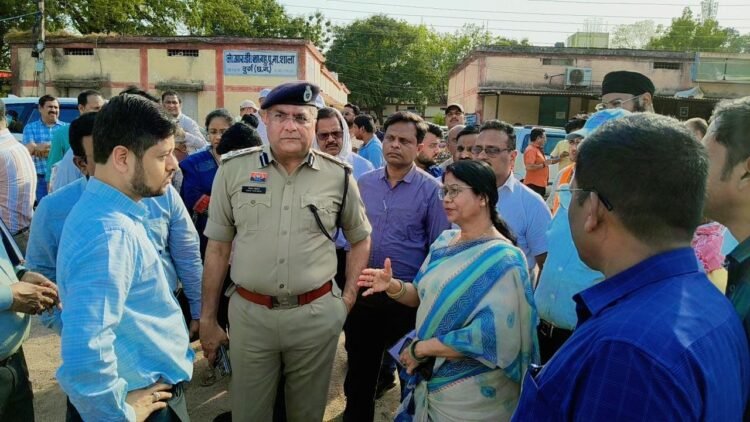 मुख्यमंत्री के आगमन की तैयारियों का महापौर एवं कलेक्टर ने लिया जायजा