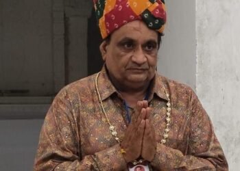 हिंदी पत्रकारिता: सत्य की मशाल, जन-जन की आवाज़: पारस जैन