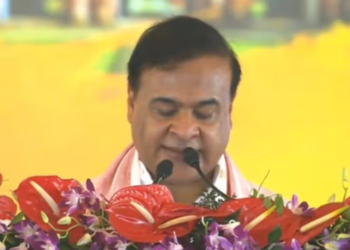 असम में इतिहास रचा: हिमंता बिस्वा सरमा ने दूसरी बार ली CM पद की शपथ, पहले गैर-कांग्रेसी नेता बने