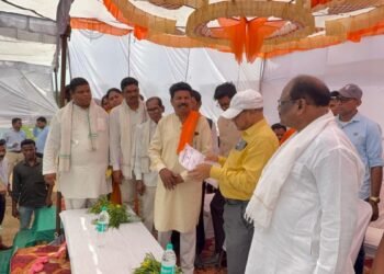 सुशासन तिहार का बहिष्कार: 16 पंचायतों के सरपंच लामबंद, तहसीलदार को हटाने का अल्टीमेटम