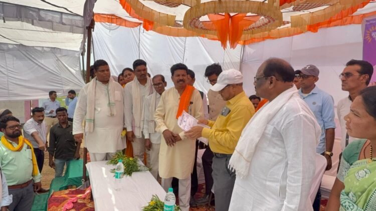 सुशासन तिहार का बहिष्कार: 16 पंचायतों के सरपंच लामबंद, तहसीलदार को हटाने का अल्टीमेटम