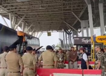 MI टीम का रायपुर में ग्रैंड वेलकम, 10 मई को RCB से टक्कर