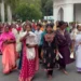 जमीन दलालों की बड़ी ठगी का आरोप, पीड़ित महिला पहुंची कलेक्टर कार्यालय