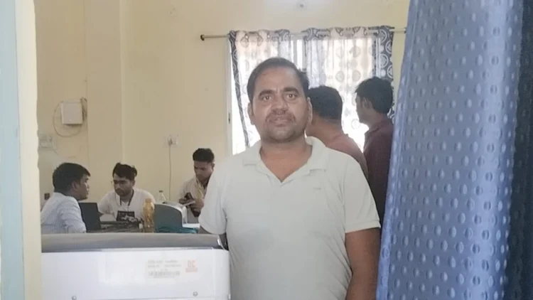 बी-1 त्रुटि सुधार के नाम पर 60 हजार की मांग, ACB ने रंगे हाथ पकड़ा