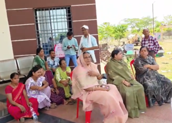 अकलतरा नगर पालिका में घमासान, अध्यक्ष के खिलाफ पार्षदों ने दफ्तर में जड़ा ताला
