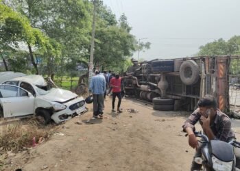 जांजगीर-चांपा में भीषण सड़क हादसा, एक युवक की मौत, तीन घायल