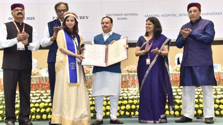 छत्तीसगढ़ की बेटी का राष्ट्रीय स्तर पर जलवा, डॉ. पल्लवी दुबे को गोल्ड मेडल से सम्मान