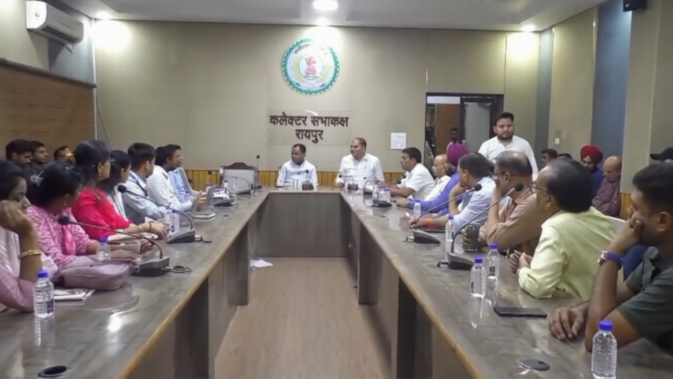 रायपुर में पेट्रोल-डीजल सप्लाई पर कलेक्टर सख्त, कालाबाजारी पर होगी कड़ी कार्रवाई
