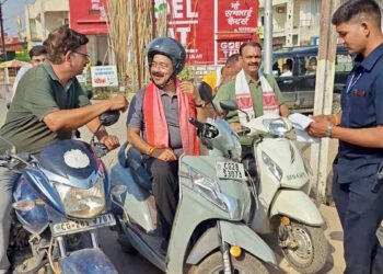 लोरमी में डिप्टी सीएम अरुण साव का अलग अंदाज: स्कूटी से किया औचक निरीक्षण, जनता से किया सीधा संवाद