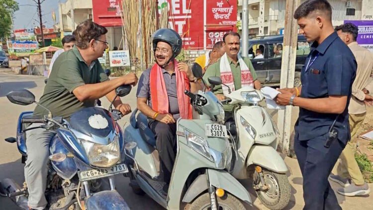 लोरमी में डिप्टी सीएम अरुण साव का अलग अंदाज: स्कूटी से किया औचक निरीक्षण, जनता से किया सीधा संवाद