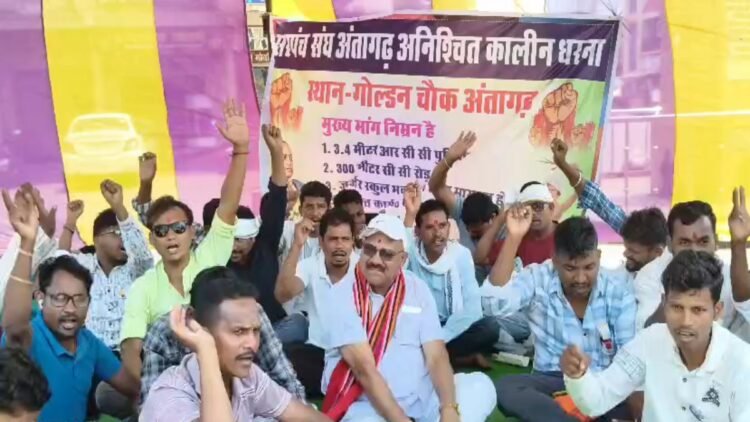 विकास कार्य ठप होने से नाराज 56 सरपंचों का सामूहिक इस्तीफा