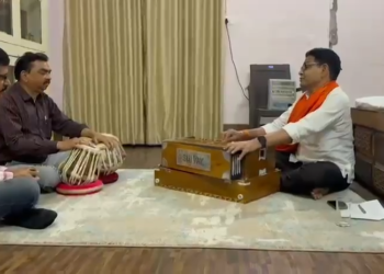 मंत्री टंकराम वर्मा का अलग अंदाज, हारमोनियम पर छेड़ी छत्तीसगढ़ी सुरों की महफिल