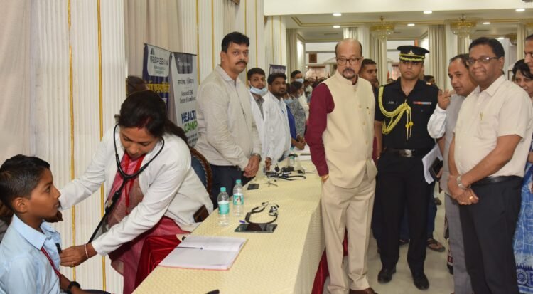 लोकभवन में बाल रोग शिविर आयोजित,राज्यपाल डेका ने स्वास्थ्य परीक्षण शिविर का किया अवलोकन
