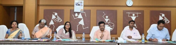 प्रमुख सचिव सोनमणि बोरा की अध्यक्षता में उच्च स्तरीय प्रमाणीकरण छानबीन समिति की हुई बैठक,19 प्रकरणों पर की गई सुनवाई