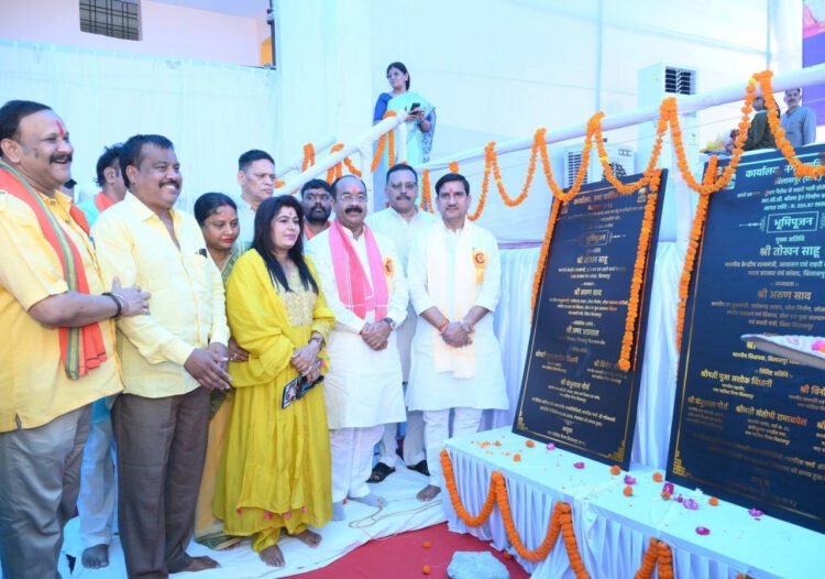 जिला स्तरीय शहरी समाधान शिविर में 18 करोड़ रुपए से ज्यादा के विकास कार्यों का भूमिपूजन, हितग्राहियों को मिला योजनाओं का लाभ