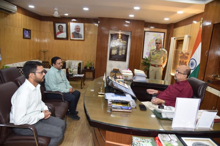 लोकभवन में राज्यपाल से मिले DFO मयंक पाण्डेय, पर्यावरण दिवस की तैयारियों पर चर्चा