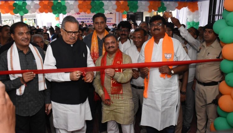 राजनांदगांव जिला चिकित्सालय प्रदेश में उत्कृष्ट स्वास्थ्य सुविधाएं उपलब्ध कराने की दिशा में अग्रणी – विधानसभा अध्यक्ष डॉ. रमन सिंह