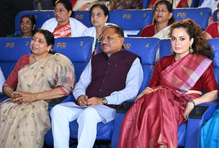 26/11 के अनसुने नायकों को सलाम : मुख्यमंत्री साय ‘भारत भाग्य विधाता’ की प्री-लॉन्च स्क्रीनिंग में हुए शामिल