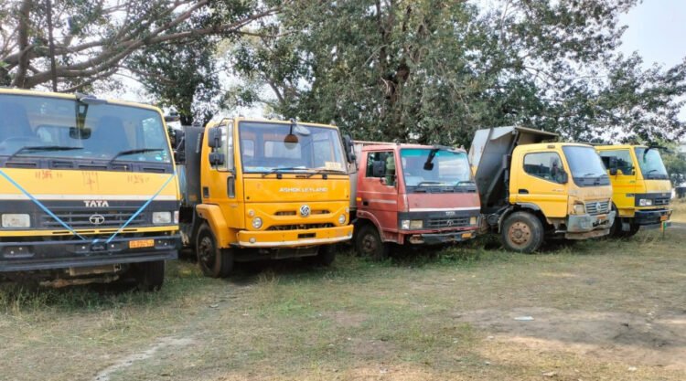 अवैध खनिज कारोबार पर बड़ी कार्रवाई, 8 वाहन जप्त, कई प्रकरण दर्ज