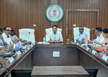 कलेक्टर का सख्त संदेश: अफीम और गांजा की अवैध खेती पर होगी कड़ी कार्रवाई