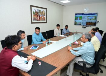 नवा रायपुर को हरित एवं पर्यावरण अनुकूल बनाने के लिए वृक्षारोपण कार्यों की हुई समीक्षा