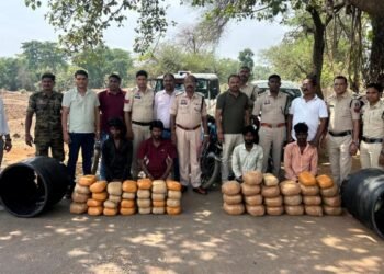 बालोद में प्लास्टिक के टबों में छिपाकर हो रही थी गांजा तस्करी, नाबालिग समेत 5 गिरफ्तार