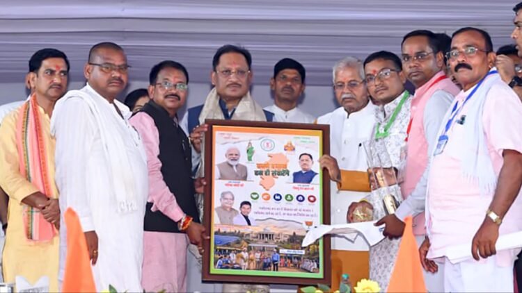 संत गाडगे बाबा के आदर्शों पर चलकर समरस, स्वच्छ और विकसित छत्तीसगढ़ का निर्माण करें : मुख्यमंत्री विष्णु देव साय