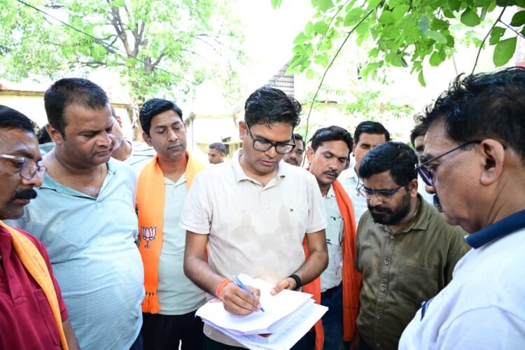वित्त मंत्री ने रायगढ़ शहर में संचालित विभिन्न विकास कार्यों का किया जमीनी निरीक्षण,कहा-रायगढ़ का सुनियोजित विकास हमारी प्राथमिकता, कार्यों की गुणवत्ता और समयसीमा से समझौता नहीं