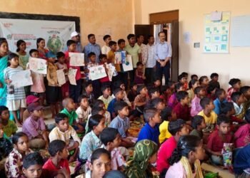 आर्सेलरमित्तल निप्पन स्टील इंडिया (AM/NS India) ने किरंदुल के सुदूर गांवों में वृक्षारोपण और चित्रकला प्रतियोगिता के साथ मनाया विश्व पर्यावरण दिवस