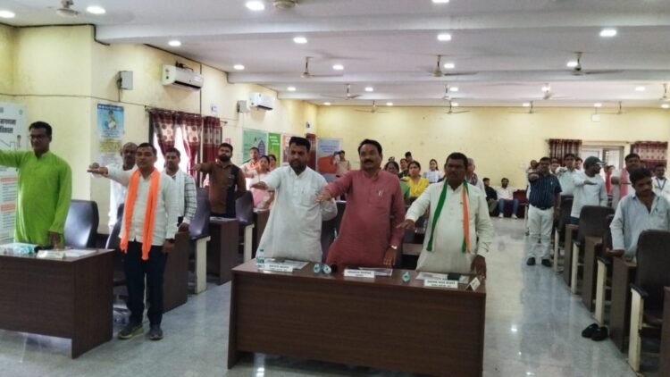 एसडब्ल्यूएम रूल्स 2026 के क्रियान्वयन हेतु बीरगांव नगर निगम परिषद की विशेष सामान्य सभा आयोजित