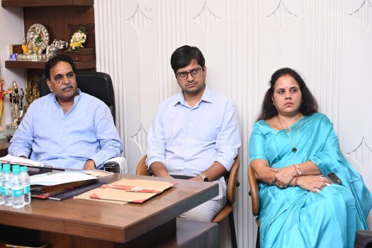 महादेव घाट और खारून रिवर फ्रंट के विकास को मिलेगी नई पहचान, राजेश मूणत ने ली समीक्षा बैठक